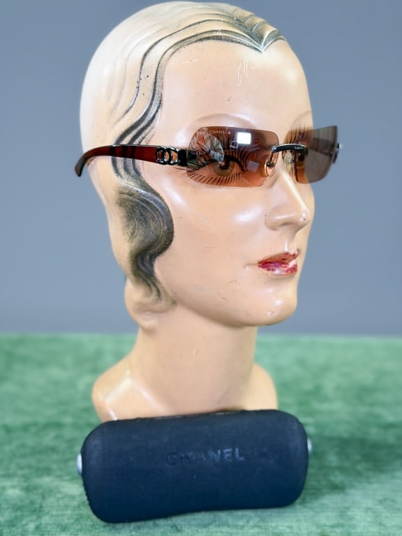 Vintage 2000s Chanel Rimless Ombre Sunglasses (1 of 7)