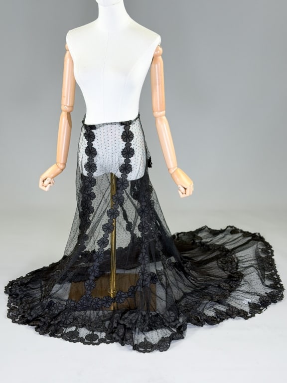 Antique Victorian Silk Floral Applique Net Skirt (1 of 10)