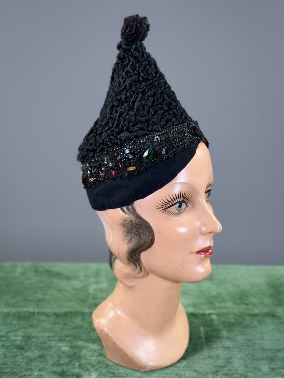 Vintage 1930s Astrakhan Lamb Fur Beaded Cap Hat (1 of 9)