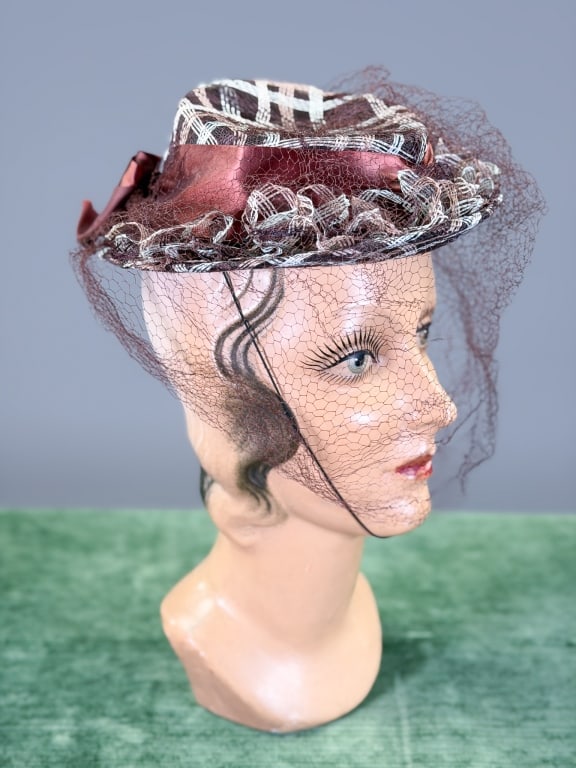 Vintage 1940s Straw Ruffle Plaid Woven Net Hat (1 of 5)