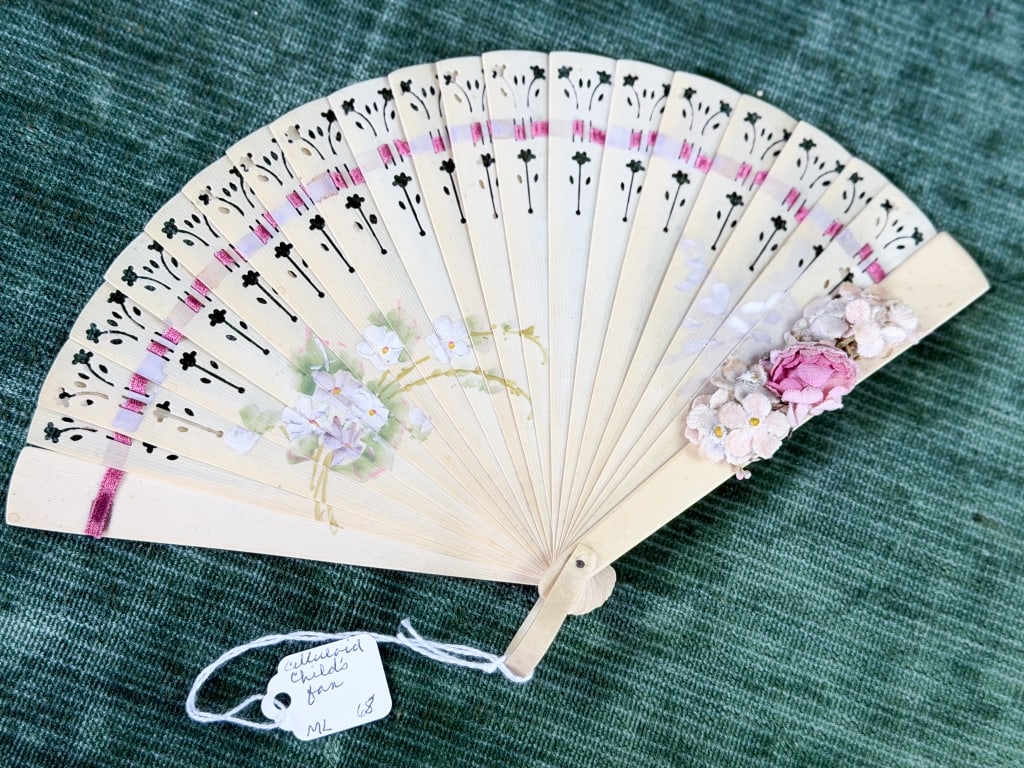 Vintage 1930s Hand Painted Floral Celluloid Fan (1 of 6)