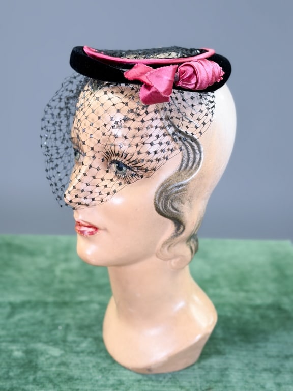 Vintage 1950s Velvet Floral Net Fascinator Hat: Vintage 1950s Velvet Floral Net Fascinator Hat. Measuring one size fits most with hairpin attached. From the lifetime collection, fashion archive and business inventory of collector and dealer Elaine 