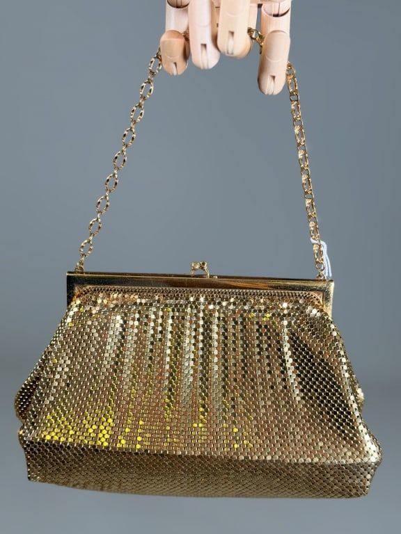 Vintage 1950s Whiting & Davis Metal Mesh Purse (1 of 6)