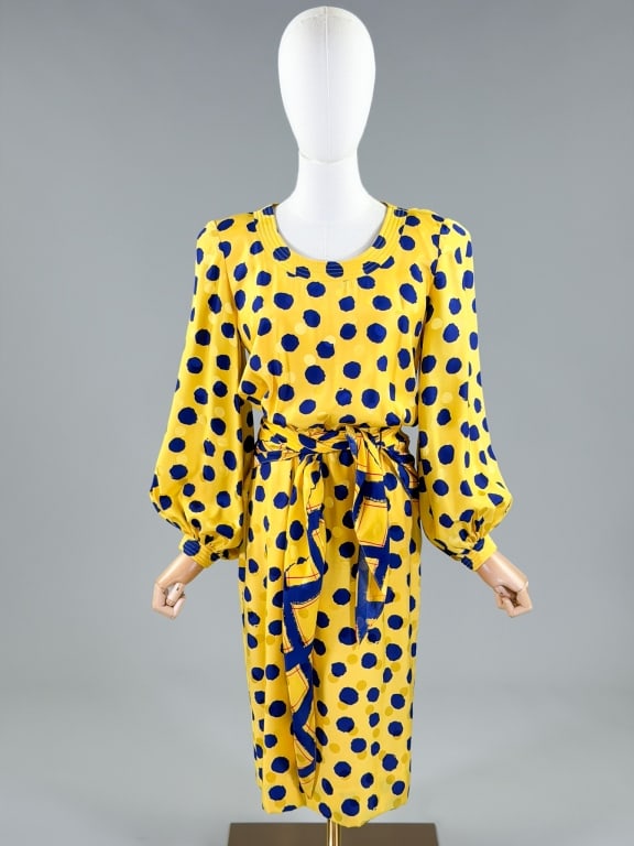 Vintage 1980s Albert Nipon Silk Polka Dot Dress: Vintage 1980s Albert Nipon Silk Polka Dot Dress having button back closure with elastic waist and tie. Marked size US 4. Measuring 34-40 inch bust, 26-38 inch waist, 43 inches long, 24 inch sleeve len