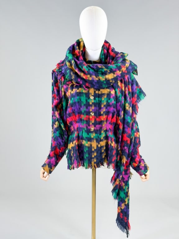 Vintage 1980s Pauline Trigere Blazer Scarf Set: Vintage 1980s Pauline Trigere Blazer Scarf Set with blazer jacket having button front closure measuring 42 inch bust, 32 inch waist, 25 inches long, 27 inch sleeve length. General wear as shown throug
