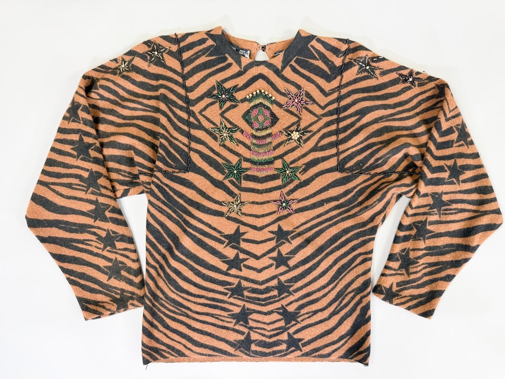 Vintage 1980s Tiger Beaded Knit Sweater Top (1 of 8)