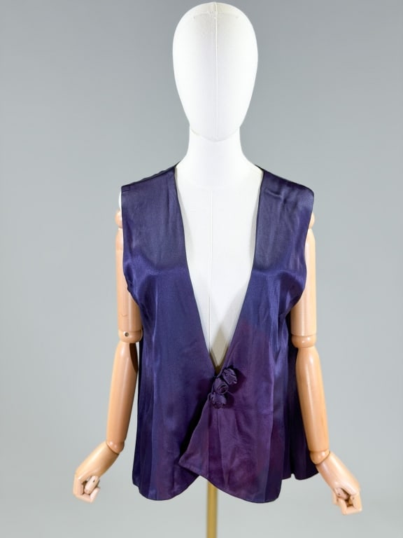 Vintage Purple Satin Floral Vest Top Gilet: Vintage Purple Satin Floral Vest Top Gilet having snap front closure. Measuring 42 inch bust, 38 inch waist, 26 inches long. From the lifetime collection, fashion archive and business inventory of