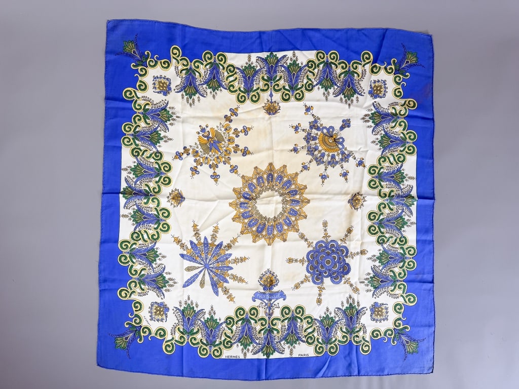Vintage Hermes Paris Fantaisie Silk Carre 90 Scarf (1 of 10)