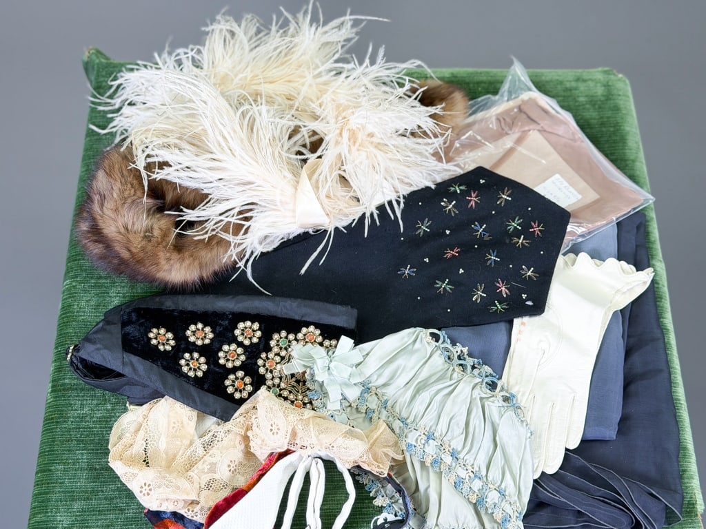 Group of Assorted Vintage & Antique Accessories (1 of 10)