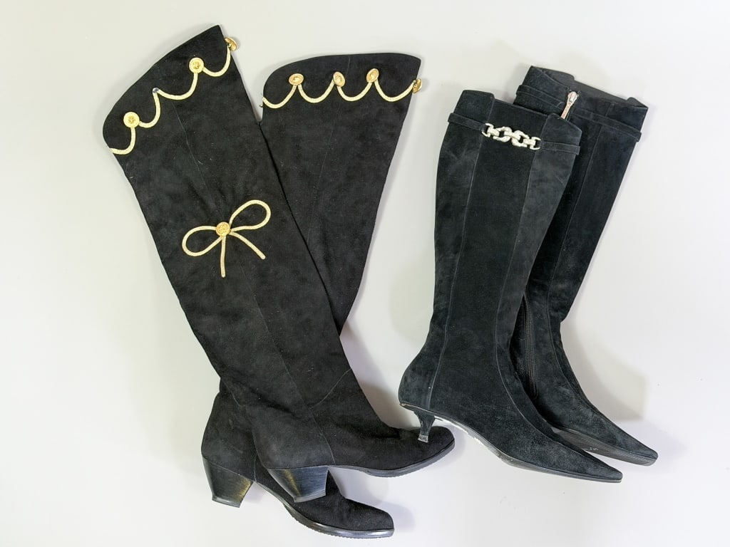 Vintage La Marca & Michel Perry Suede Boots Shoes: Vintage La Marca & Michel Perry Suede Boots Shoes. La Marca unmarked, measuring approximately 8.5 inches heel to toe. Michel Perry marked size 37. General wear as shown throughout. From the lifetime c