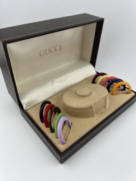 Vintage Gucci Watch Set of Interchangeable Faces (1 of 6)