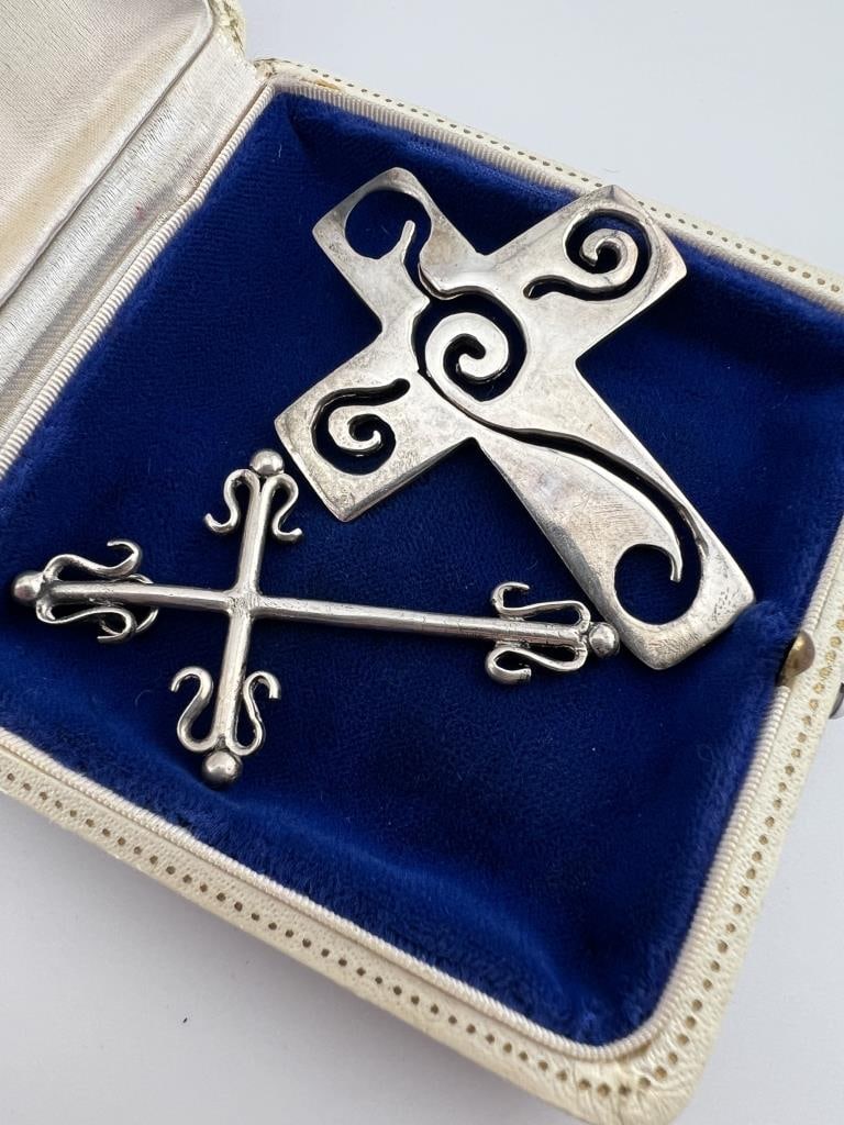 Sterling Silver Cross Necklace Pendants 25 Grams: Two Sterling Silver Cross Necklace Pendants 25 Grams. Crosses measure 2.5 inches in length each. From the lifetime collection, fashion archive and business inventory of collector and dealer Elaine Kla