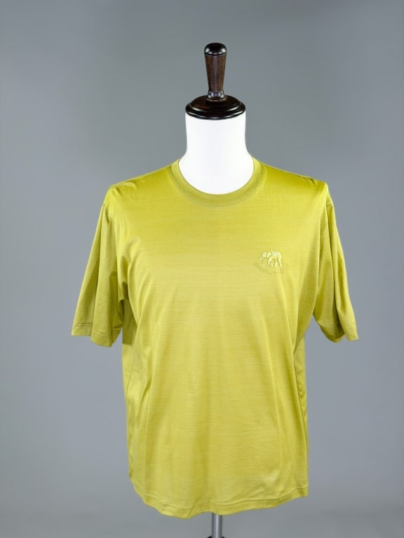 Vintage 1990s Hermes Paris Embroidered T Shirt Top: Vintage 1990s Hermes Paris Embroidered T Shirt Top having embroidery at front. Marked size XL - 100% cotton - Made in Italy. Measuring 24 inch chest, 25.5 inches long, 10.5 inch sleeve length with str