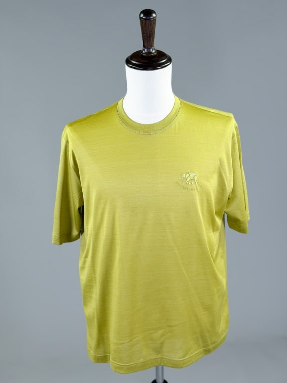 Vintage 1990s Hermes Paris Embroidered T Shirt Top: Vintage 1990s Hermes Paris Embroidered T Shirt Top having embroidery at front. Marked size XL - 100% cotton - Made in Italy. Measuring 23 inch chest, 26 inches long, 10.5 inch sleeve length with stret