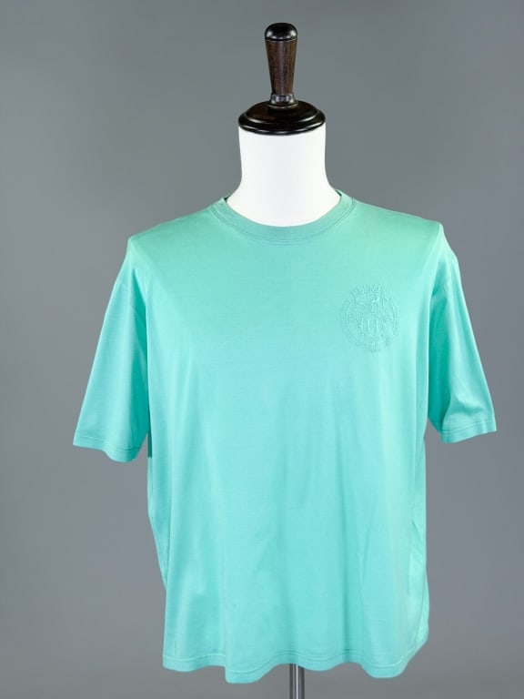 Vintage 1990s Hermes Paris Embroidered T Shirt Top: Vintage 1990s Hermes Paris Embroidered T Shirt Top having embroidery at front. 100% cotton - Made in Italy. Measuring 23 inch chest, 24 inches long, 9.5 inch sleeve length with stretch throughout.