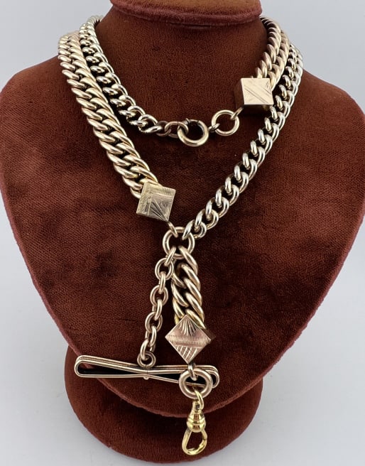 Antique Gold Fill Watch Chain Necklace w Dog Clip: Antique Gold Filled Watch Chain Necklace w Dog Clip & T Bar. Heavy yellow gold filled curb link chain with engraved end caps together with a slightly smaller scale curb link chain. Spring ring necklac