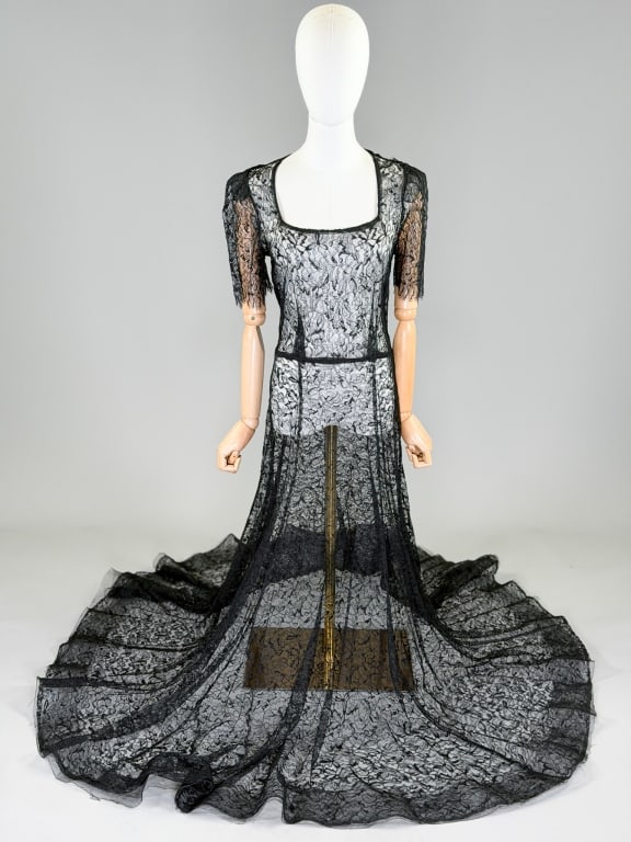 Vintage 1930s Floral Lace Maxi Dress: Vintage 1930s Floral Lace Maxi Dress having side snap closure, sheer throughout. Lace feels weak and dry. Measuring 34 inch bust, 28 inch waist, 62 inches long, 11 inch sleeve length. General wear as 