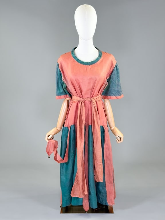 Antique 1920s Cotton Halloween Costume Dress: Antique 1920s Cotton Halloween Costume Dress having no closures slides over head. Measuring 46 inch bust, 48 inch waist, 45 inches long, 10 inch sleeve length. General wear as shown throughout.