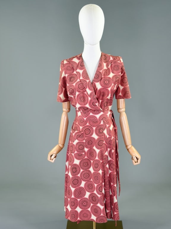 Vintage 1940s Printed Rayon Wrap Dress (1 of 11)
