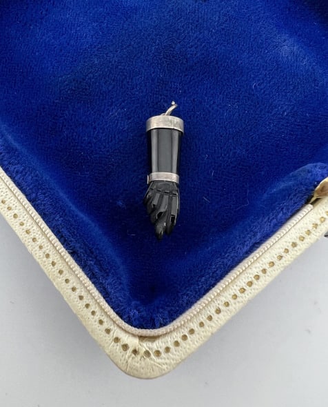 Estate Sterling Silver & Black Onyx Figa Pendant (1 of 5)