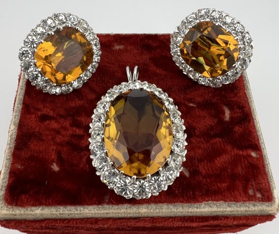 Impressive Sterling & Faux Gemstone Jewelry Suite: Impressive Sterling & Faux Gemstone Jewelry Suite. Large scale necklace pendant and matching pair of earrings, hallmarked, prong set with synthetic stones or crystals resembling citrine / imperial top