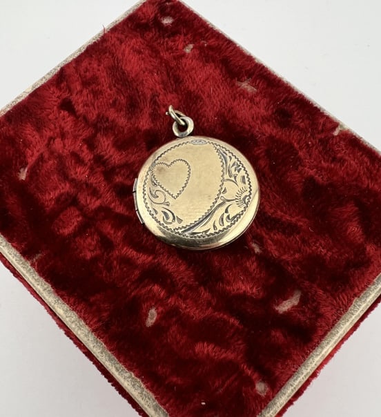 Vintage Gold Filled Locket Necklace Pendant (1 of 6)
