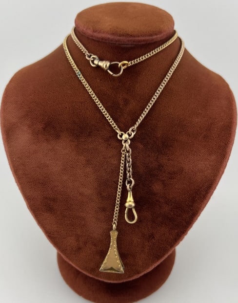 Antique Gold Filled Watch Chain Necklace w Fob: Antique Gold Filled Watch Chain Necklace w Fob & Dog Clip. Chain measures approximately 16.5 inches, drop with fob and dog clip measures just over 2 inches in length. Having a dog clip clasp as well.