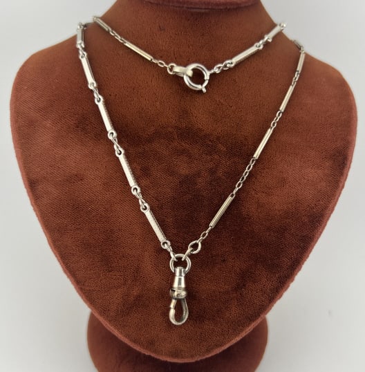 Art Deco Style Watch Chain Necklace w Dog Clip: Art Deco Style Watch Chain Necklace w Dog Clip. Spring ring clasp and dog clip for pocket watch / pendant / charms. Measures 22 inches in length.