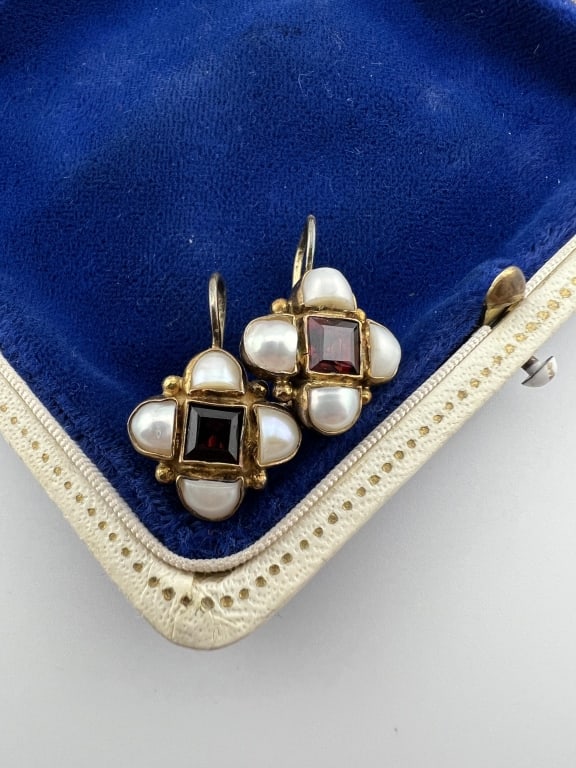 Sterling Silver & Garnet Renaissance Style Earring (1 of 6)