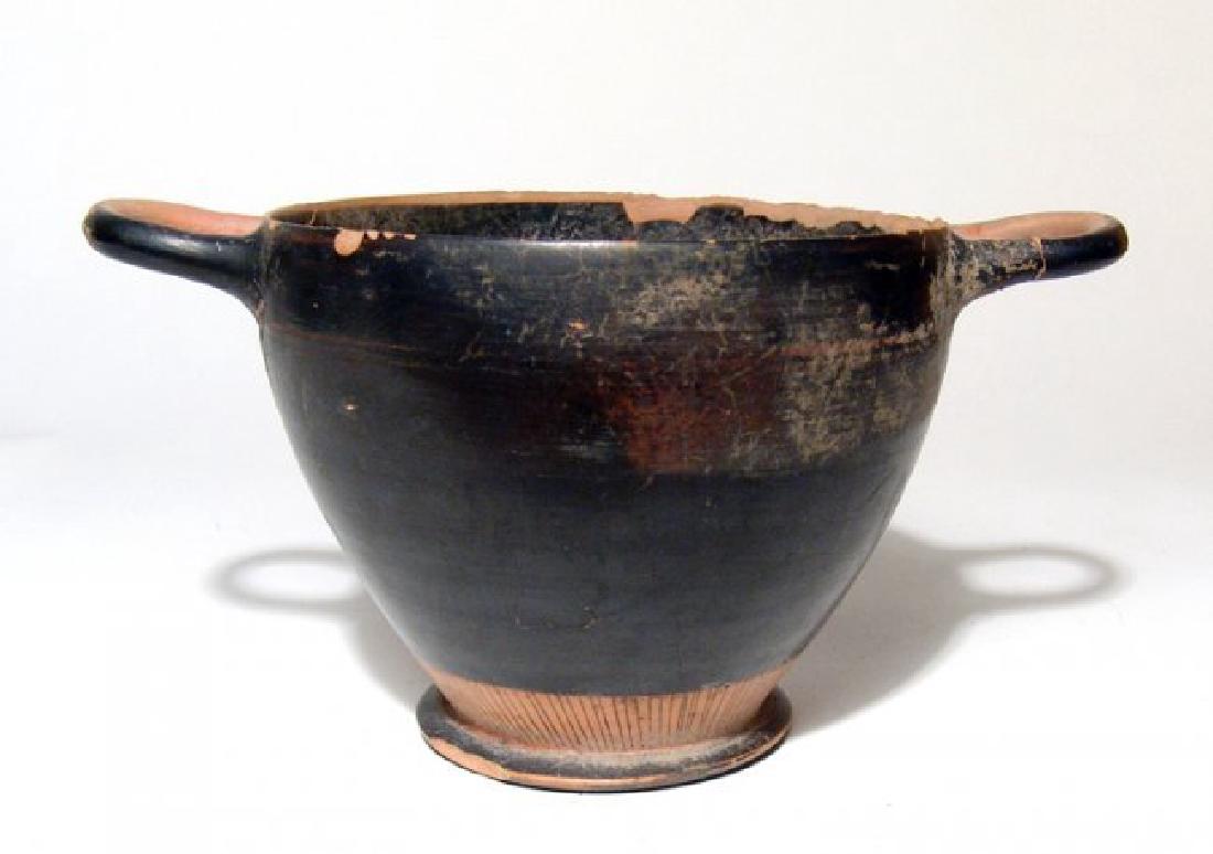 A nice Greek black-glazed skyphos (1 of 3)