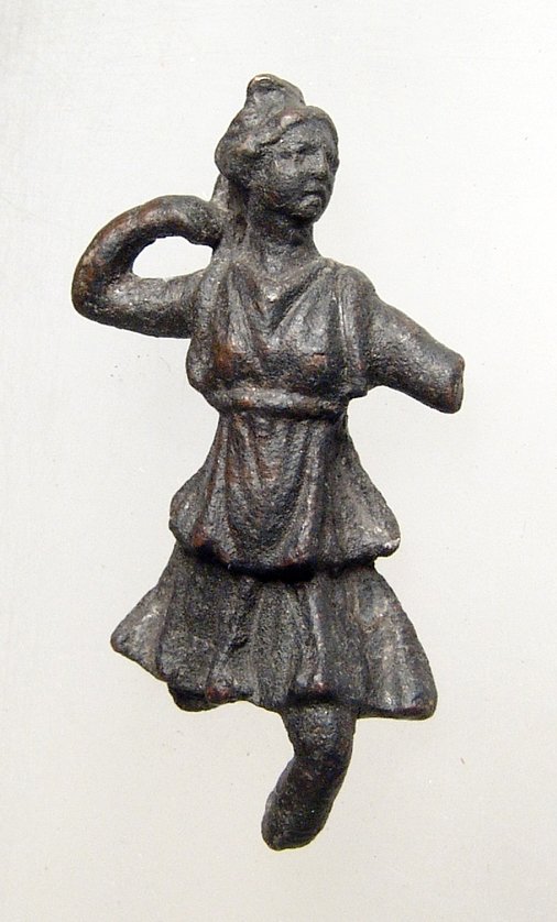 A lovely Roman bronze figurine of Diana (1 of 3)