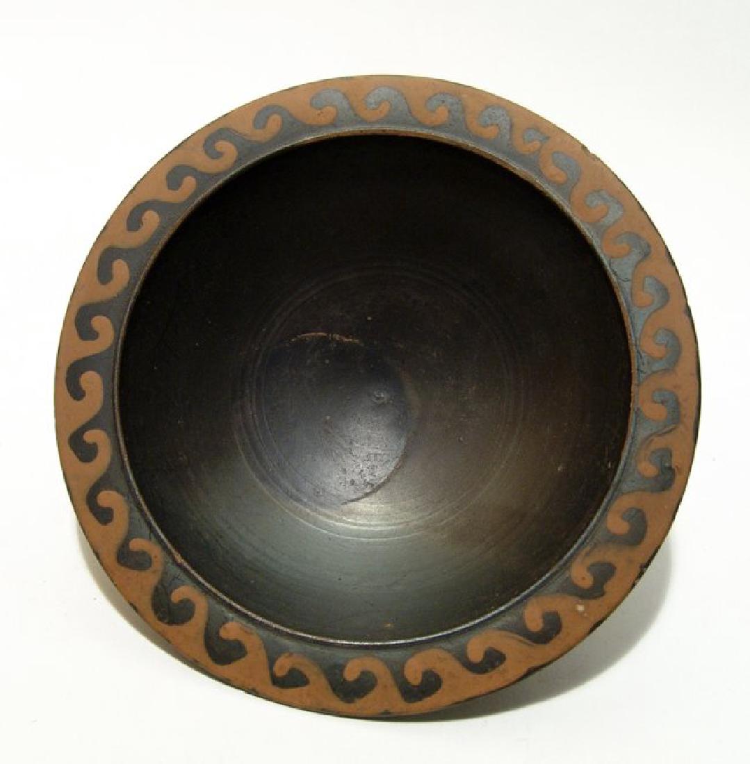 A lovely Greek pedestal bowl, 4th Century BC (1 of 3)