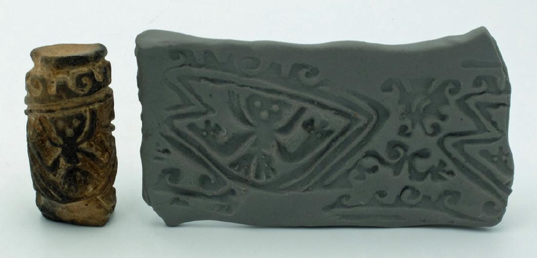 Excellent La Tolita sello (roller stamp) from Ecuador (1 of 3)