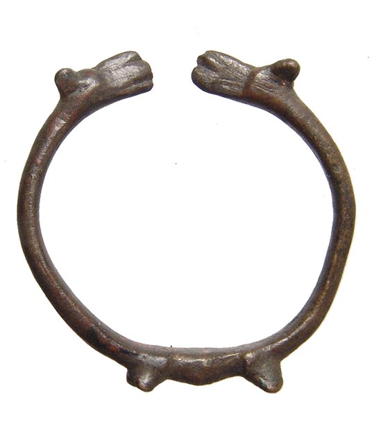 An attractive Near Eastern bronze child's bracelet (1 of 2)