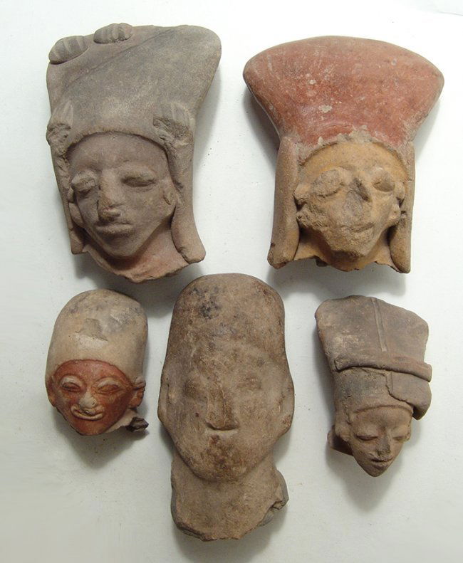 5 Jamacoaque and La Tolita-Tumaco large ceramic heads (1 of 5)