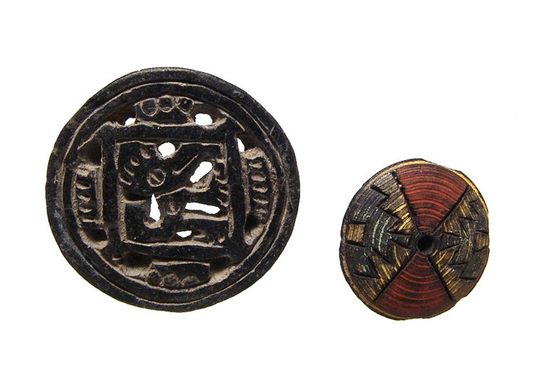 A Pre-Columbian lip plug and earspool (1 of 4)