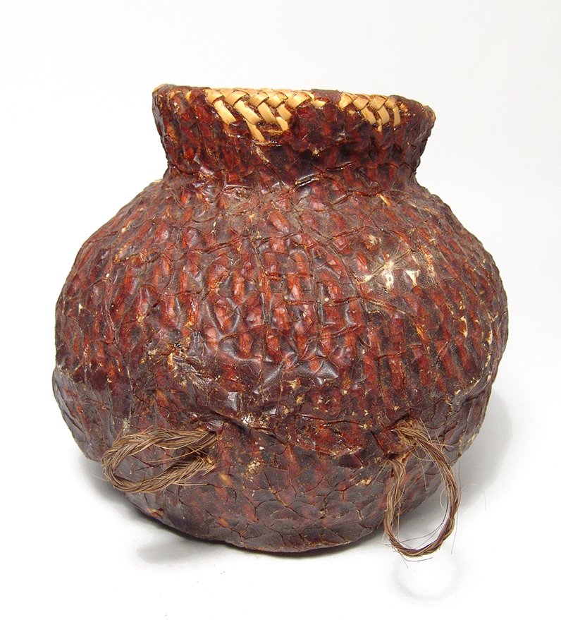 A choice Apache water basket (1 of 5)