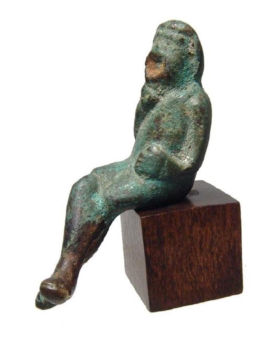 A rare Roman bronze figurine of an actor (1 of 4)
