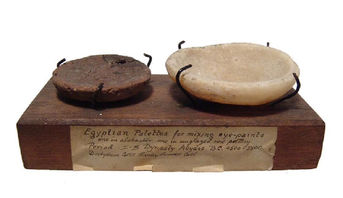 A pair of Egyptian cosmetic mixing palettes (1 of 3)