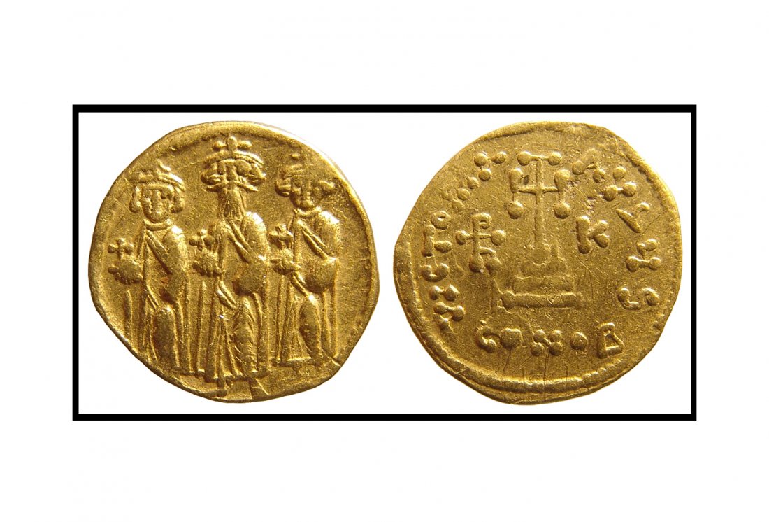 A nice Byzantine gold Solidus of Heraclius (1 of 1)
