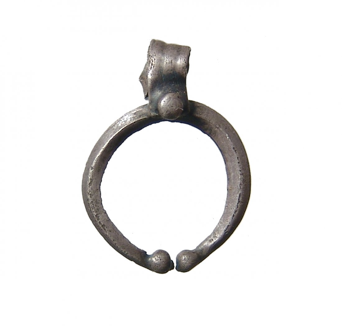 A nice Roman silver pendant (1 of 2)