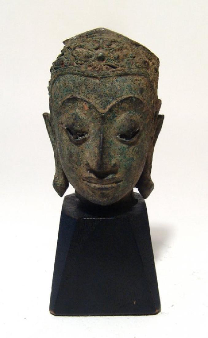 A nice bronze Thai head of Buddha (1 of 3)