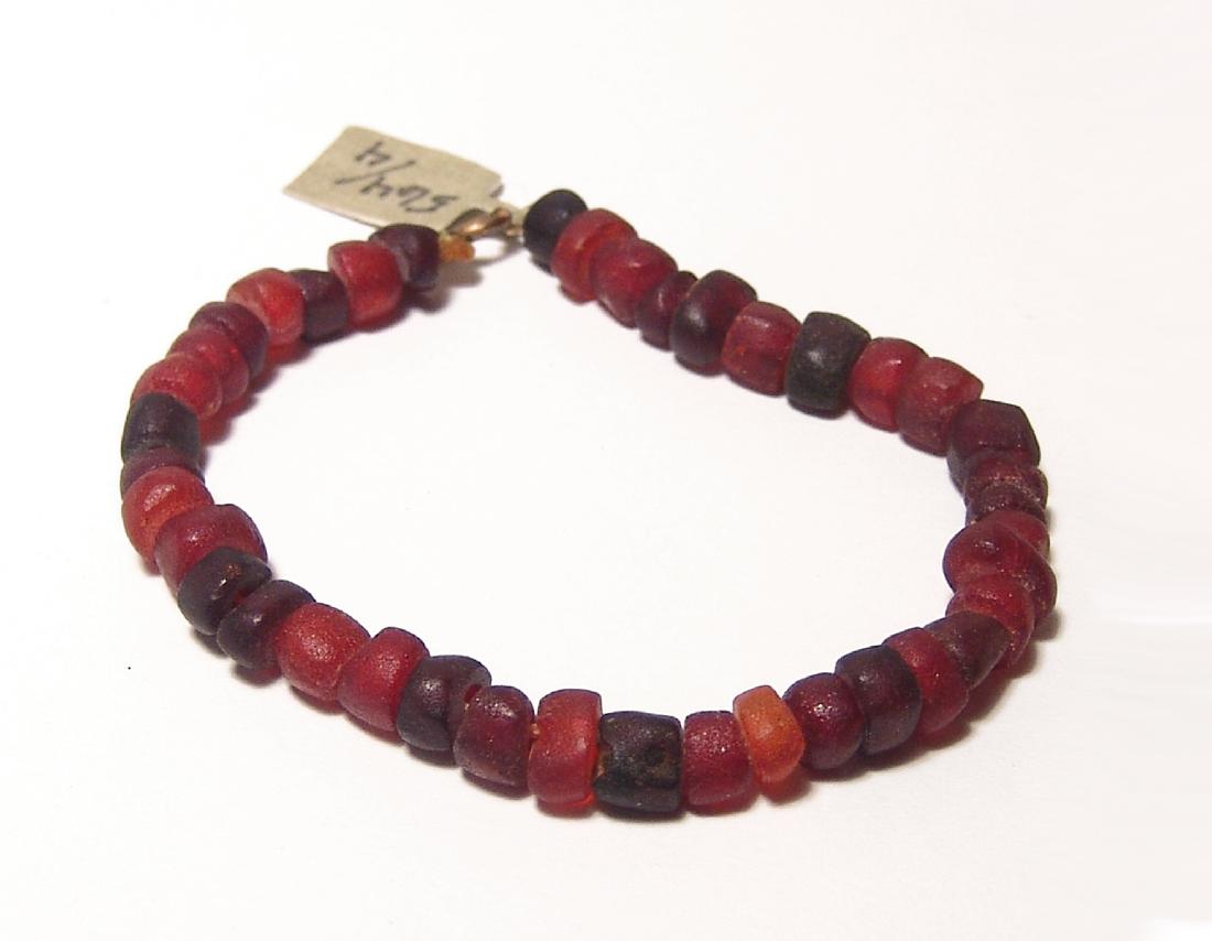 An antique amber beaded bracelet (1 of 2)