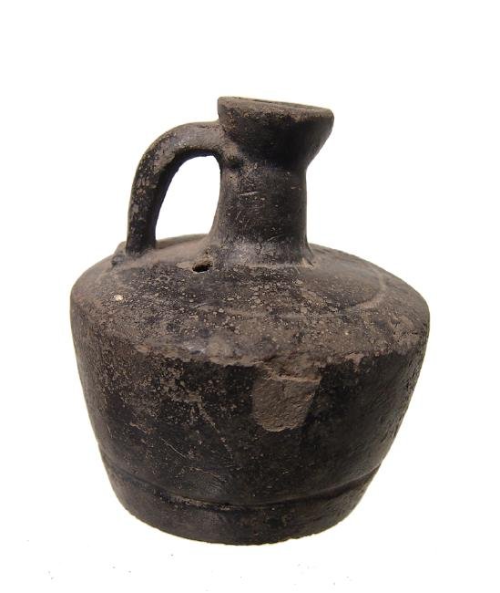A nice Roman black-ware juglet (1 of 3)