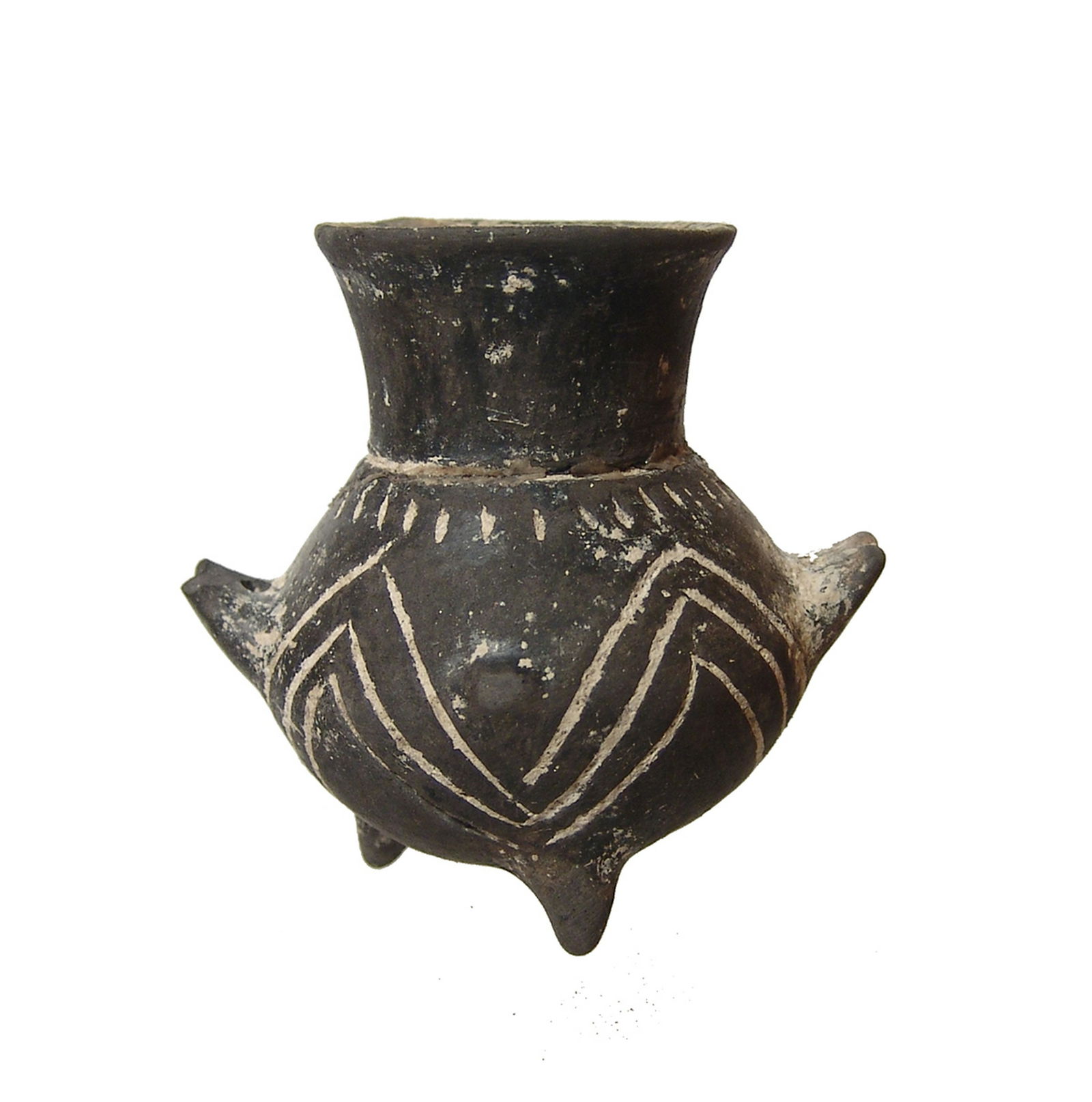 A rare Yortan culture black ceramic tripod jar, Troy I (1 of 5)