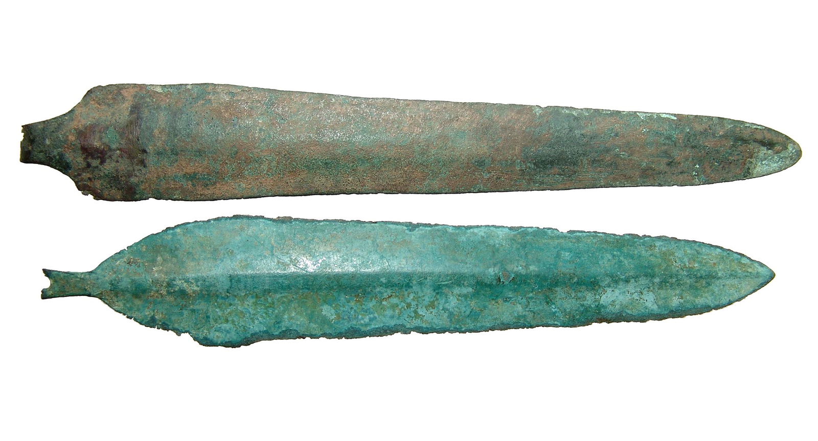 A pair of Near Eastern bronze dagger blades (1 of 2)