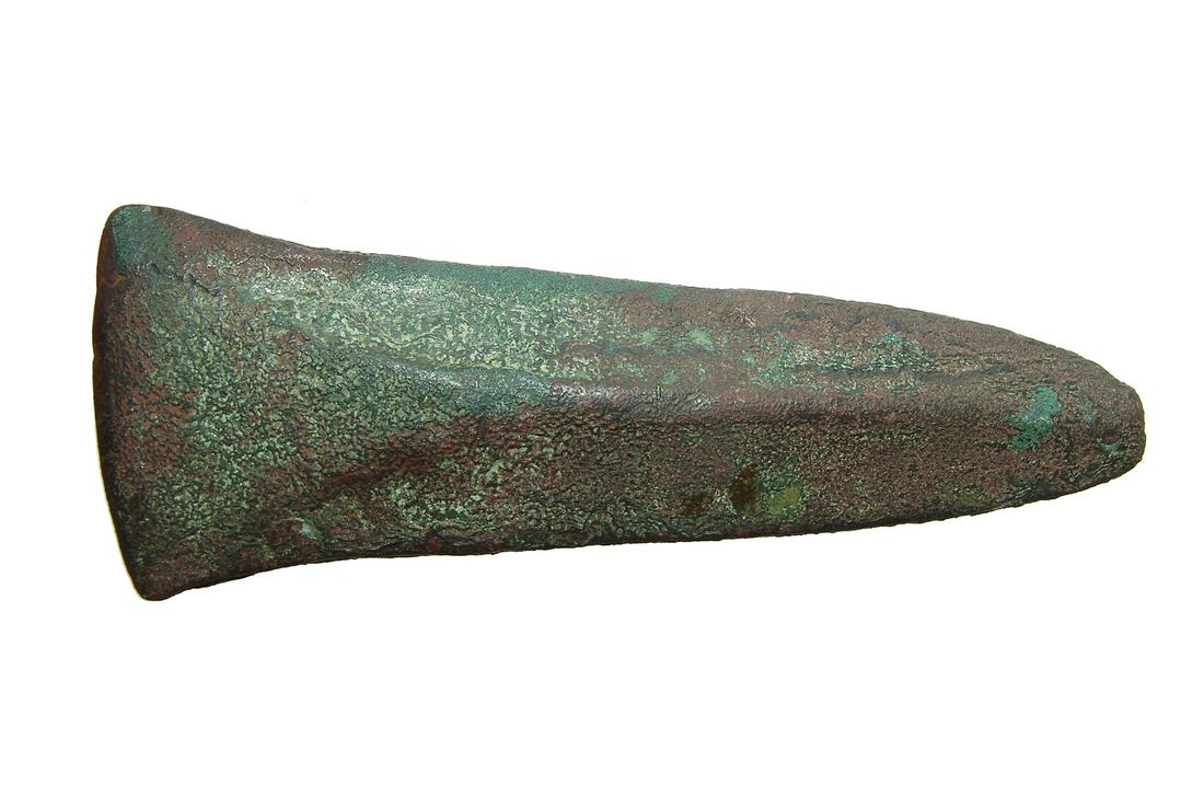 An Early Bronze Age copper alloy axe (1 of 3)