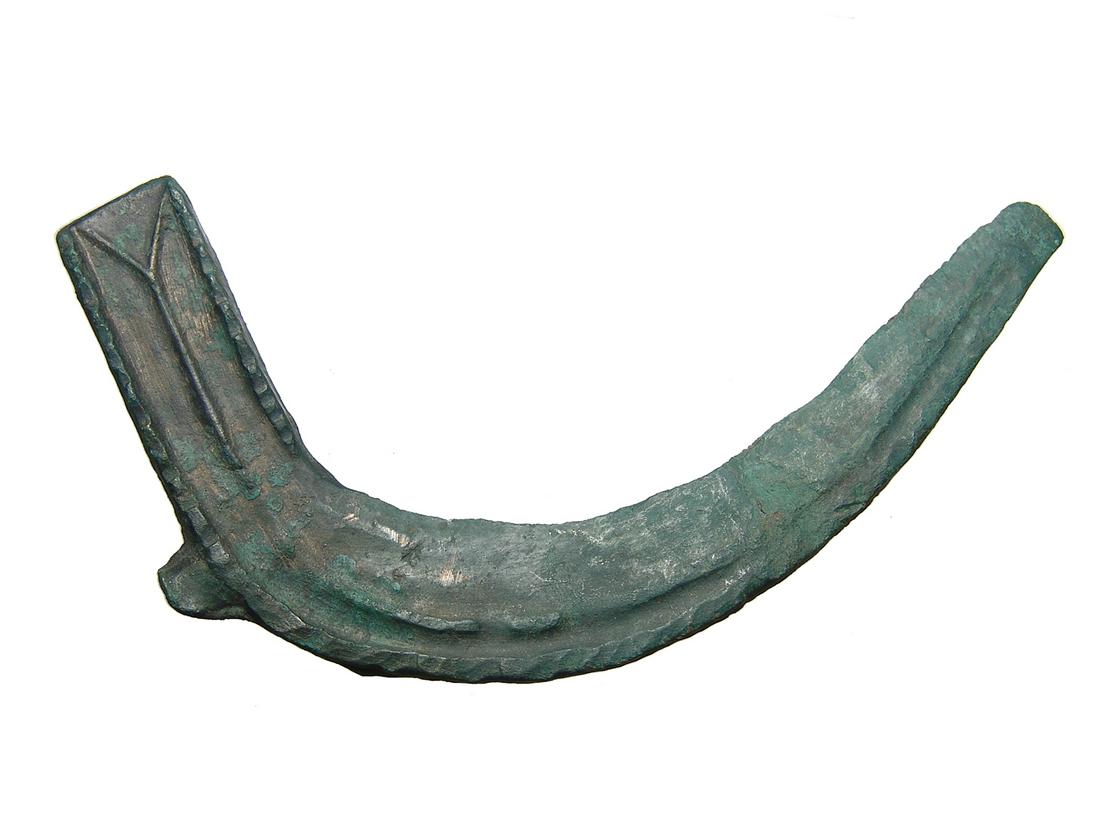 A Central European Bronze Age bronze sickle (1 of 2)
