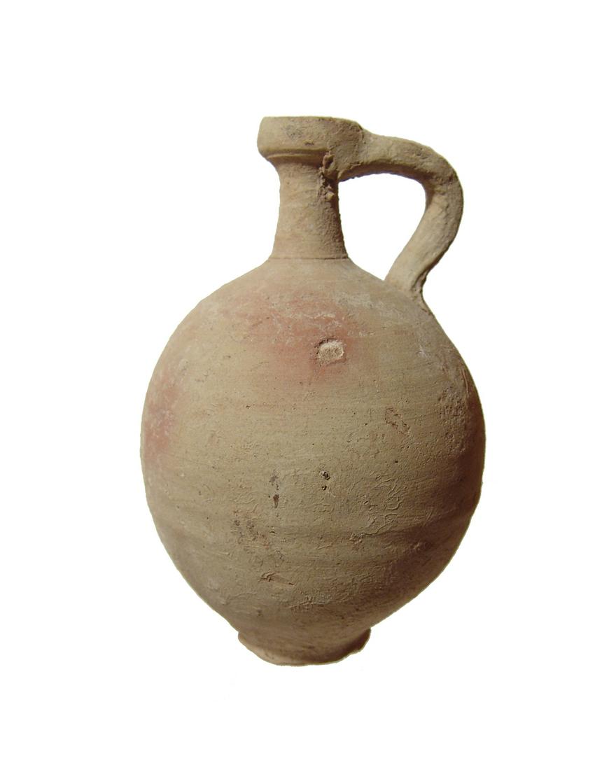An attractive little Hellenistic- early Roman juglet (1 of 4)