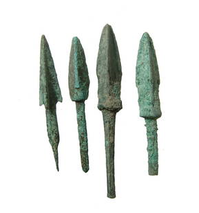 4 Chinese bronze arrow or ballista points, Qin Dynasty: A group of 4 Chinese bronze arrow or ballista points, Qin Dynasty, c. 255 - 206 BC, each trilobate with remnants of the long bronze tangs these types possessed. Longest 2 3/4 in (6.9 cm). Ex Boston pr